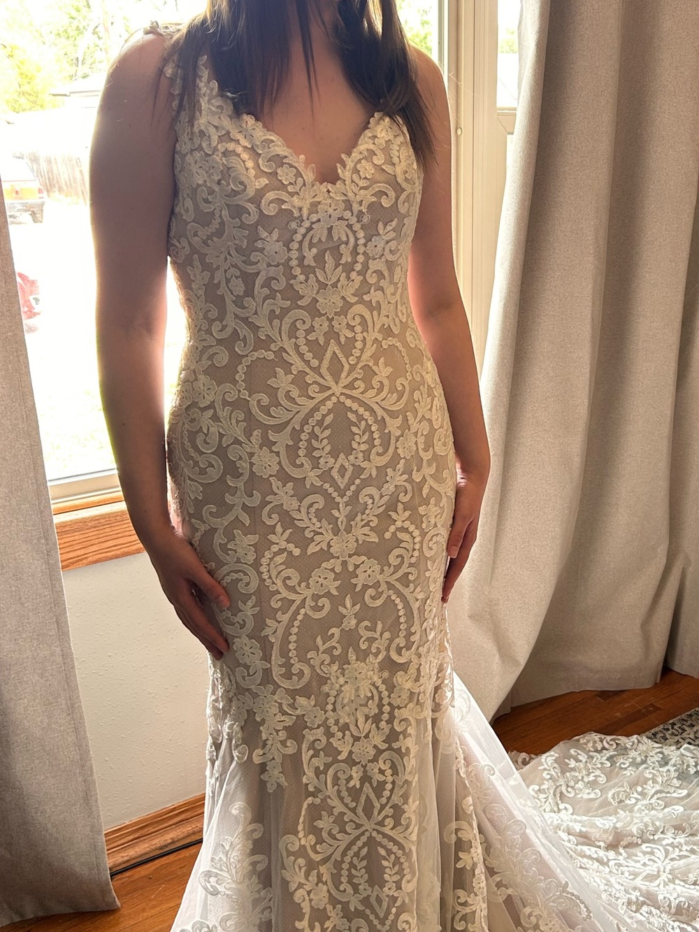 EUC David Tutera Ivory Lace Mermaid Wedding Dress